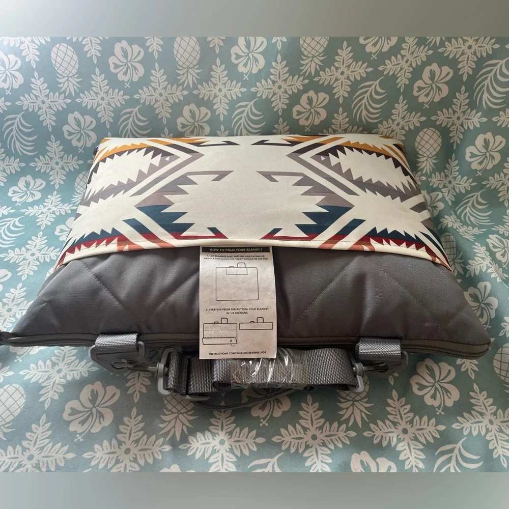 Pendleton Packable Outdoor Blanket Summer Picnic Beach Tailgating H2O resistant
